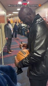 A rare GOAT autograph sighting 👀🐐 Via @thecarddome | Hoops Nation