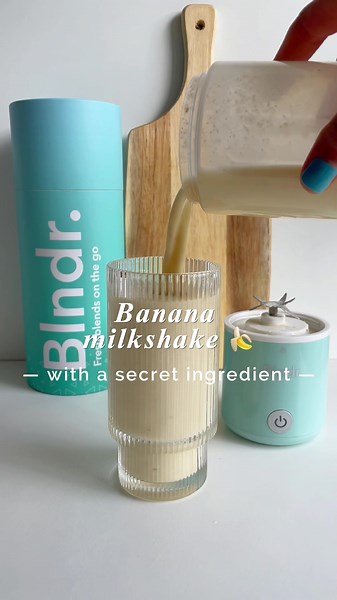 Craving something sweet and satisfying? 🍌🥤 Whip up this delicious banana milkshake with a twist - a crumbled digestive biscuit for flavour and depth! 😋 Perfect for a quick breakfast or an afternoon pick-me-up.👌 #bananamilkshake #digestivebiscuit #portableblender #sweettreat #easyrecipe