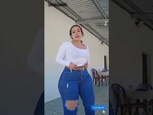 Deysi Grisela - Curvy Model Plus Size Fashion | Bio, Age, Career, Facts