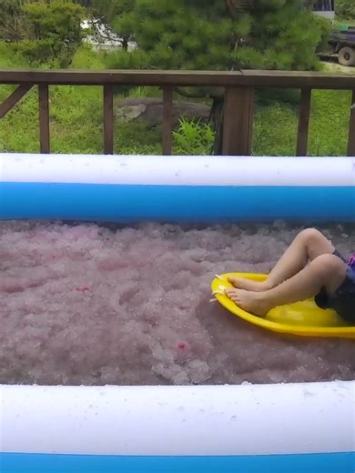 대형 액체괴물 수영장 속에서 개구리알 샤워! 슬라임베프 겔리베프 워터파크 만들기 ♡ 어린이 물놀이 Giant Slime Pool Fun _ 말이야와친구들 MariAndFriends - 004