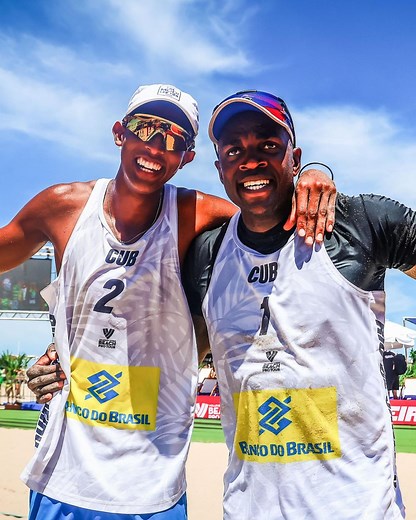 ALAYO/DIAZ 🇨🇺: RIDING A WAVE OF MOMENTUM INTO #BVWC2025! 🔥 With a Gold 🥇 and a Silver 🥈 medal already locked down on the Beach Pro Tour this season, the leaders of Pool F are bringing their winning streak to the Beach Volleyball World Championships in Adelaide 🇦🇺. They are an undeniable force to be reckoned with! 💪 ​9 DAYS TO GO! ⏳️ ​🗓 Nov 14-23 ​📺 Catch all the action on VBTV! ​🏐 #Beachvolleyball | Beach Volleyball World