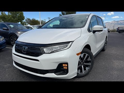 2026 Honda Odyssey - EX-L - Platinum White Pearl - Gray interior - Walkaround