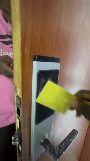 Hotel lock programming #hotellock