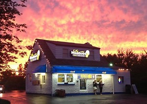 Meadows Frozen Custard Menu Prices With Calories [Updated 2026] - TheFoodXP