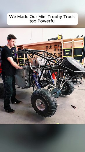 Mini Trophy Truck OVERPOWERED: A Karting Mishap