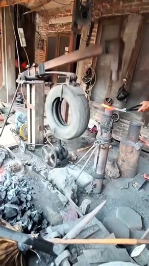 Ingenious DIY Power Hammer Using a Recycled Car Tire #automobile