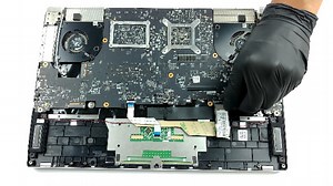 Watch HP Pavilion 15 ﹙15-eh1000﹚ - disassembly and upgrade options on Amazon Live
