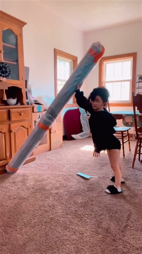 Tiny Texie on Instagram: "Do you know any lil ladies as STRONG AS ME!? #tinytexie #reels #littleperson #funny #cute #small #viral #insta #viralreels #lil #midget"