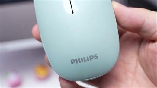 无线鼠标办公首选：罗技M330静音双模连接稳，不飘移不延迟，键盘打字间隙也顺手，桌面整洁还省电。