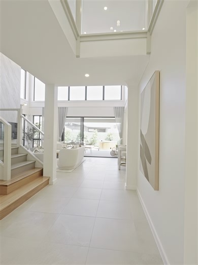 Designed to capitvate from the moment you walk inside ✨ Experience the Grand Cayman 42 on display at Menangle Park #sundancerhomes #displayhomes #homebuilder #housetour