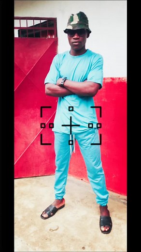 le russ officiel 🤜🤛🇨🇲 (@russlemeyer)’s videos with AIN'T GONNA STOP - Carol Kay