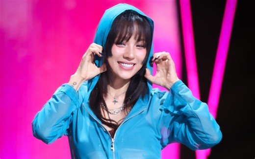 【李孝利】现场cover《ALIEN》｜AKMU的长日长夜｜231020