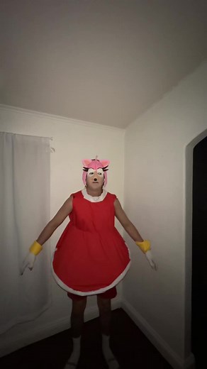 Can I Get a Kiss? Amy and Sonic Cosplay Fun!