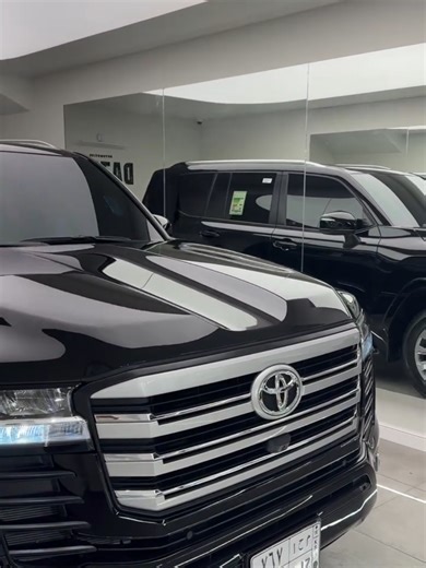 Stylish Black Land Cruiser Review