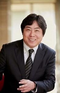 柳茂 日本の神経科学者 学習院大学理学部の教授 神経変性疾患、精神疾患の分子メカニズムと遺伝子治療について研究