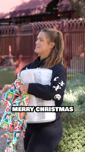 If You Catch The Christmas Present You Keep It.. | BigDawsTv