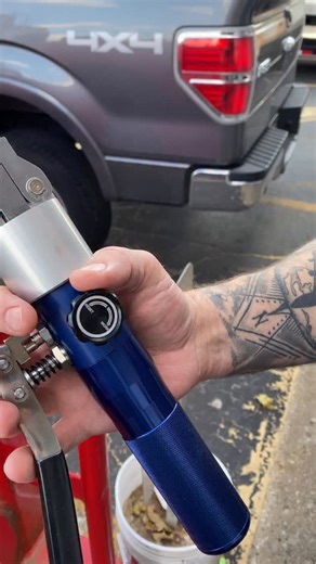 Hand held hydraulics 👍 | Tools in Action