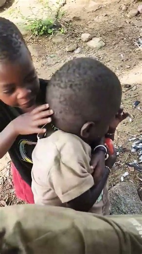 🫢 Discover the Fascinating Life of the Hadzabe Tribe in Africa! 🌍#ViralShorts #TrendingVideos #Explo