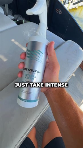 Drake Robert | Boat Detailing Tips on Instagram: "Dang we changed the color…"