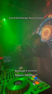 Crowd went crazy for my intro 🤯 📍 Calm Escape #fyp #fypchallenge #dj #wordplay | Pao V