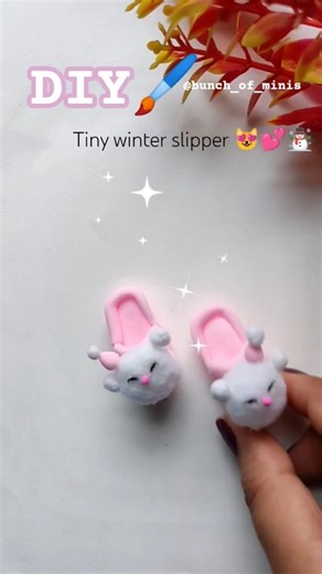 DIY Mini Kitten Slippers 🐱 Tiny Winter Footwear Craft #MiniatureArt #DIYShorts #art #bunch_of_minis