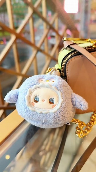 Unboxing Emma Plush: Cute Blind Box Surprises!