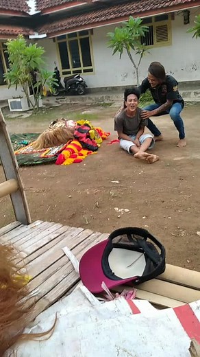 Interactive Play with Wisma Pupuwak Puppet