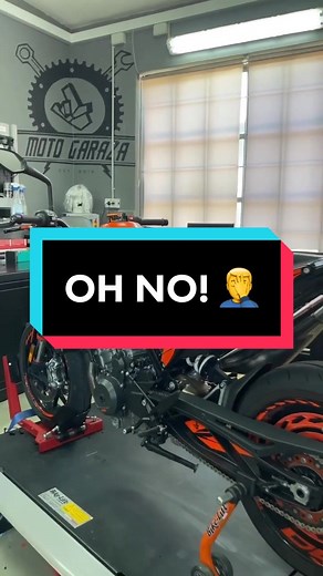 Not again! 😣 #fyp #viral #motorcycle #ktm #ktmduke