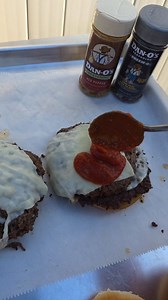 Pizza Smash Burgers × Dano's Cheesoning & Preem-o Seasoning. @danosseasoning #danospartner #poormanscomfortfood #Walmart #grillnchill #pizzasmashburgers #smashburger | Clinton Svatos
