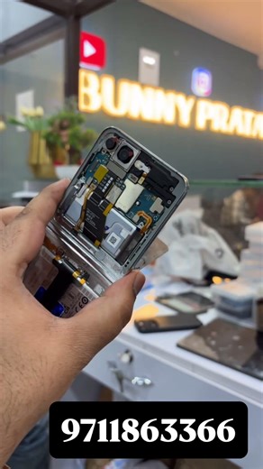 Samsung Flip 5 display green Solution #viral #Samsung #bunnypratap28