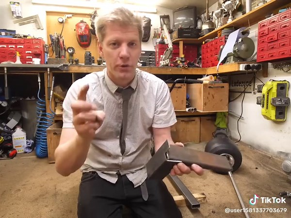 Make a Motorised Drift Trike with Basic Tools-2