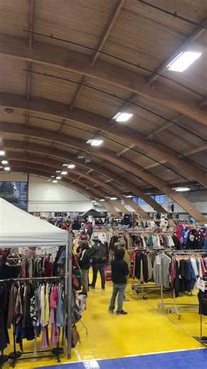 Always dope checking out new pieces #vintage #thriftedfinds #thrifted #thrifting #90s #nostalgic #fyp