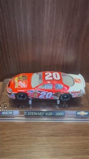 T. Stewart - 2005 - Nascar