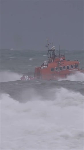 Wild weather and rolling seas, our crews are so brave 😱