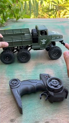 Cheap 4x6 rc truck 2.4ghz #cheaptoys