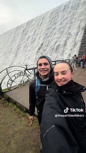 Hiking Along Derwent Edge and Back Tor
