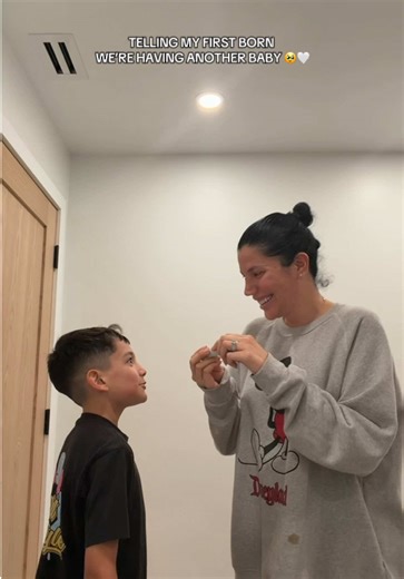 My Elliott 🤍🥹😭 #reaction #lauramellado #pregnancy | laura mellado pregnancy