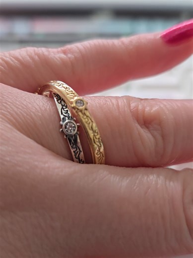 I do love me a good sale. after all the discounts, this game of throne pandora ring was just $22 🥰 ◞┈┈┈⋆┈⊰✩⊱┈⋆┈┈┈◟ #pandorajewelry #pandoraring #gameofthrones #holidayhaul ◝┈┈┈⋆┈⊰✩⊱┈⋆┈┈┈◜