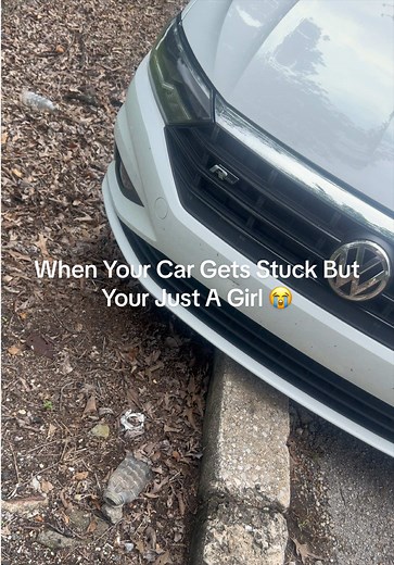 Car Gets Stuck but the Homies Help — Funny Mexican POV