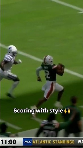 How did he stay in bounds?! 😳 #miami #miamihurricanesfootball #football #accfootball #sports