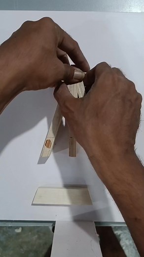 Just sharing ideas 💡👍 DIY simple cell phone crafts... #diy #handmade #creativeide #handycraft #Facebookchallenge | Arya Arvan