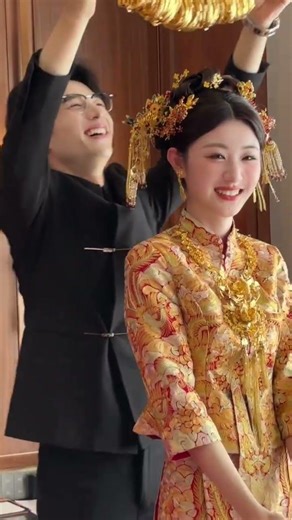 Happy Wedding Moments 😂 Bride Laughing on Her Big Day | Traditional Chinese Wedding#wedding #shorts