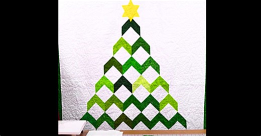 DIY Chevron Christmas Tree Quilt With Free Pattern