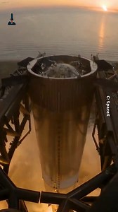How does the use of three center Raptor engines balance thrust and control without causing instability during the most critical phase of landing? #SpaceX #starship #raptorengine #RocketEngineering #superheavybooster | Rocketry