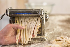 ᐅ Wie soll ich meine Nudelmaschine reinigen? - Unsere Tipps