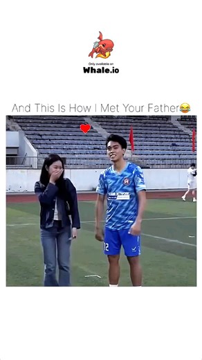 THE UNDISCOVER REELS 😶‍🌫️ on Instagram: "日本利用压电瓷砖将脚步转化为电能。这些瓷砖捕捉来自你脚步的动能。当你行走时，你的重量和动作用会对瓷砖产生压力。瓷砖会轻微弯曲，从而产生机械应力。瓷砖内部的压电材料将这种应力转化为电能。每一步都会产生少量电荷，而数百万步结合在一起就能产生足够的电力来驱动LED灯、显示屏和传感器。在像涩谷车站这样繁忙的地方，每天大约有240万个脚步为这一系统作出贡献。这些电能可以被储存或立即使用，从而减少对传统电力来源的依赖，并支持可持续的城市基础设施。这种方法将日常运动转化为实用的可再生能源。 #日本 #知识 #事实 #你知道吗 #推荐 科技 创新 历史 技术 实验 热门"