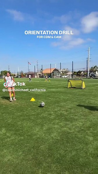 Orientation & Change of Direction Drill #soccer #centermid #soccertraining