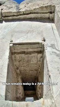 The hidden chamber behind Mount Rushmore #history #engineering #mountrushmore