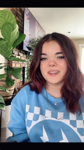 Lydia Barnes on Instagram: "❤️🙌🏼❤️#gumdropgoblin #findinglydia #wydialydia #selflove #positivevibes"