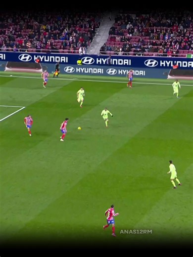 【伝説再びなるか｜vsアトレティコ】明日どうなるか楽しみ アトレティコが逃げ切るんか、バルセロナが大逆転するんか レヴァンドフスキ、デヨングおらんけどバルセロナホームやし全然まだ可能性はある。フェラントーレスがめちゃくちゃ活躍すると思う。アルバレス、ルックマンは要注意や#バルセロナ #アトレティコ・マドリード #barcelona #サッカー #バズれ